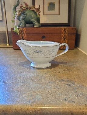 Noritake Colburn Creamer